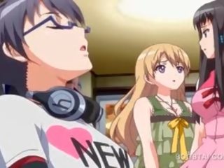 Bjonde gjoksmadhe 3d anime tregon i madh cica në shkollë
